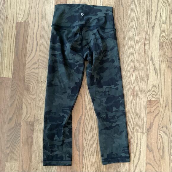 Lululemon Align Crop 21” Incognito Camo Multi Green - Picture 1 of 11